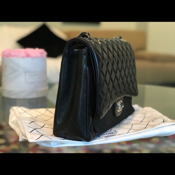 CHANEL MAXI CLASSIC DOUBLE FLAP BAG/BLACK LAMBSKIN - Picture 3 of 8